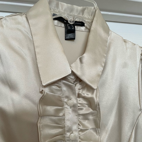 MNG by Mango NWOT short cap sleeve satin blouse top size 12- champagne - Picture 4 of 7